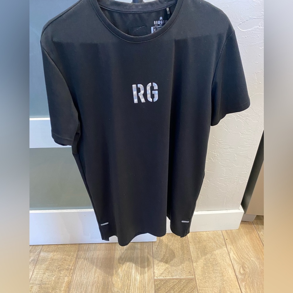 Rawgear short sleeve tee. XL